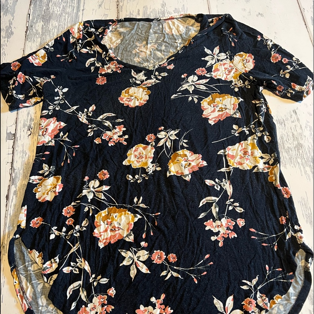 24/7 ladies plus size 0 floral tee